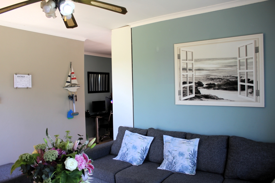 3 Bedroom Property for Sale in Kleinemonde Eastern Cape